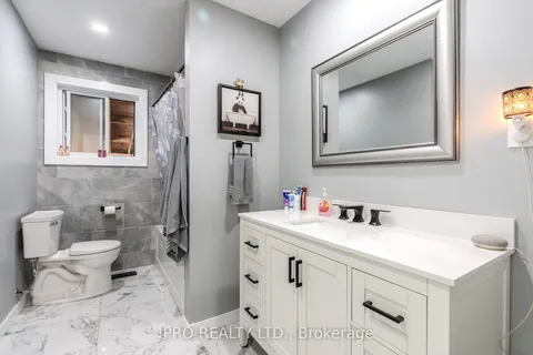345 Fergus St, Wellington North, ON N0G 2L2