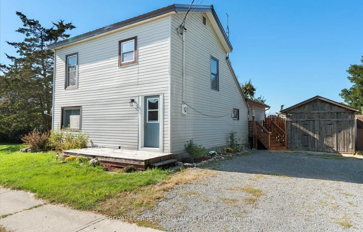 2740 County Road 5 Rd, Prince Edward County, ON K0K 1W0