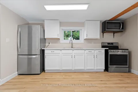 2740 County Road 5 Rd, Prince Edward County, ON K0K 1W0