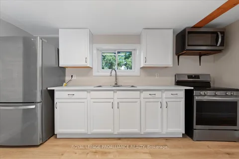 2740 County Road 5 Rd, Prince Edward County, ON K0K 1W0