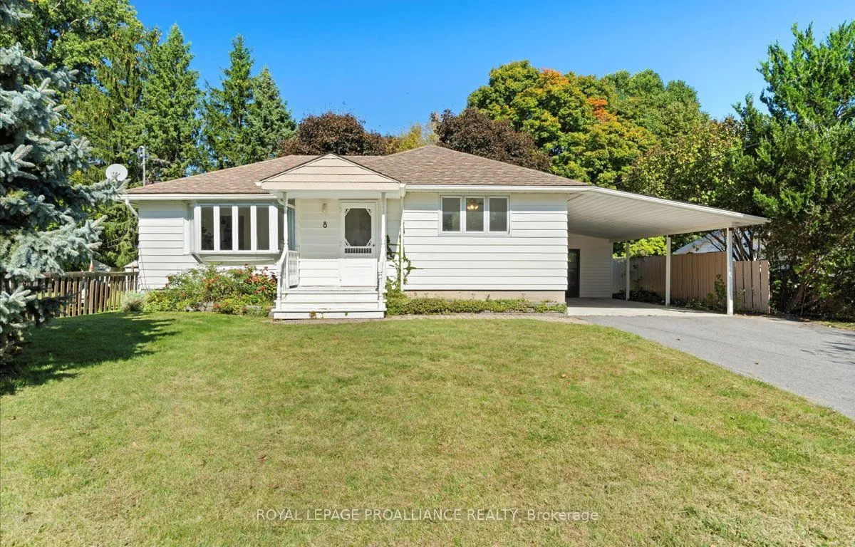 8 Johnson St, Prince Edward County, ON K0K 2T0
