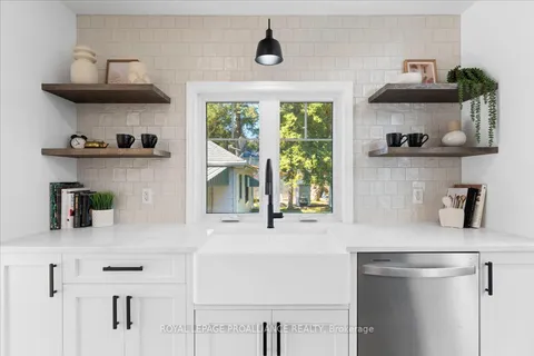 8 Johnson St, Prince Edward County, ON K0K 2T0
