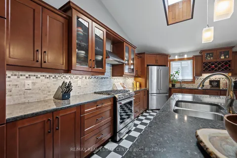 650 Champlain Blvd, Cambridge, ON N1R 7Z7