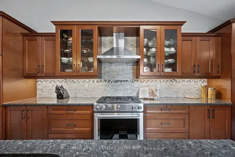 650 Champlain Blvd, Cambridge, ON N1R 7Z7