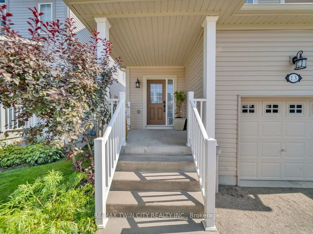 13 Goodall Crt, Centre Wellington, ON N1M 0C8