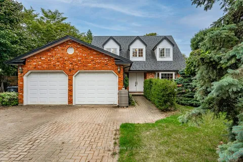 6 McElderry Rd, Guelph, ON N1G 4K2