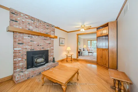 6 McElderry Rd, Guelph, ON N1G 4K2