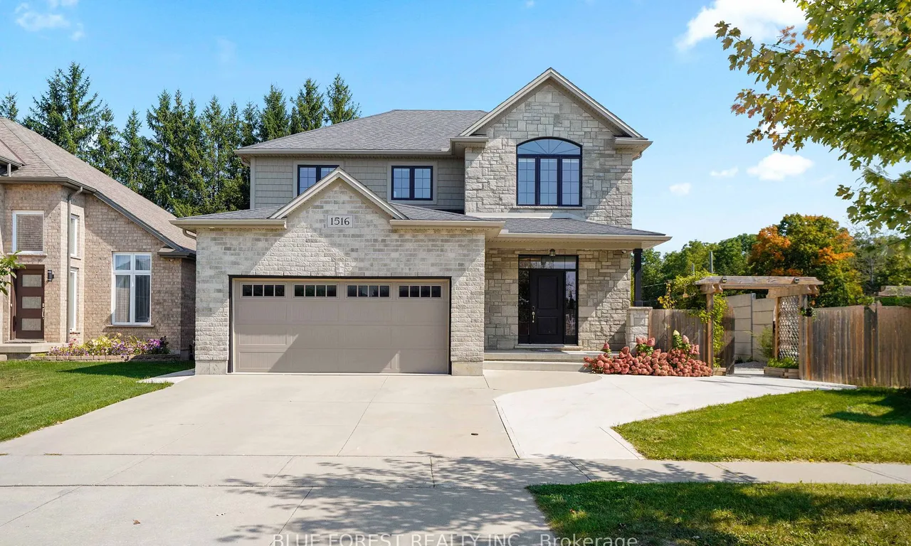 1516 North Wenige Dr, London, ON N5X 0J4