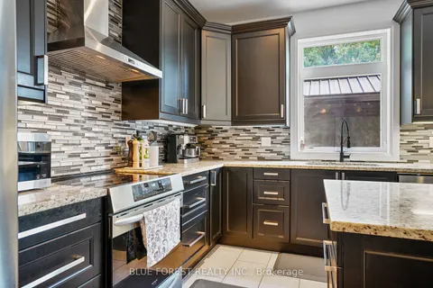 1516 North Wenige Dr, London, ON N5X 0J4