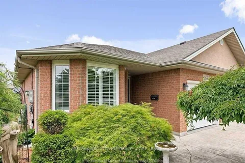 11056 Firgrove Drive, Windsor, ON N8P 1M4