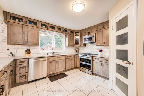 118 Glenvalley Dr, Cambridge, ON N1T 1P9