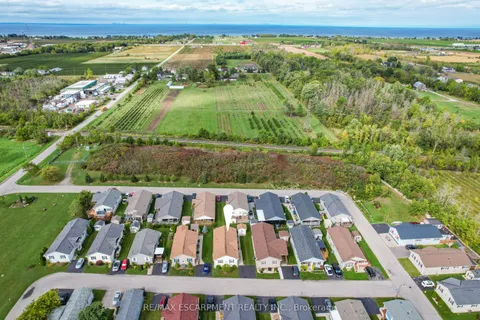 4577 Sara Lane, Lincoln, ON L3J 0W1
