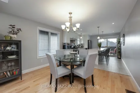 34 Cortland Way, Brighton, ON K0K 1H0