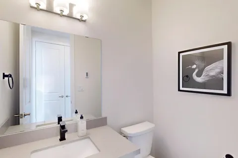 112 Stoneleigh Dr, Blue Mountains, ON L9Y 0V1
