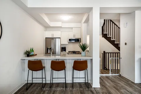 22 Aquarius Cres, Hamilton, ON L0R 1P0