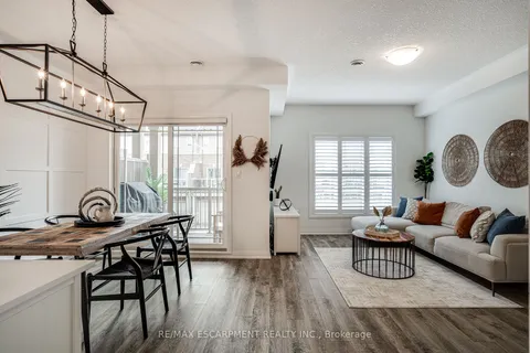 22 Aquarius Cres, Hamilton, ON L0R 1P0