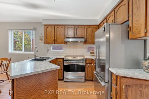 95 First Rd, Hamilton, ON L8J 2S4