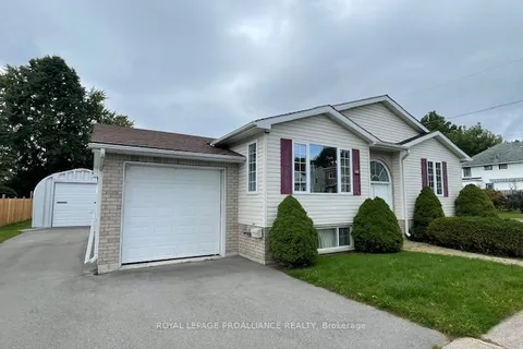61 Wilkins St, Quinte West, ON K8V 3M6