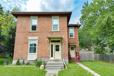 9 Simcoe St, Kawartha Lakes, ON K9V 2G2