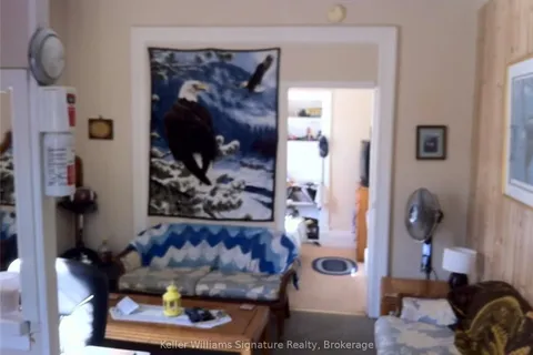 9 Simcoe St, Kawartha Lakes, ON K9V 2G2