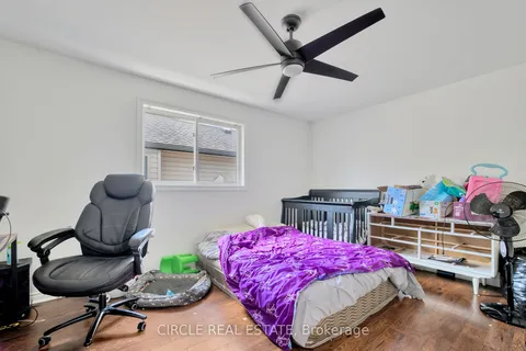 740 Revland Dr, Tecumseh, ON N8N 5B2