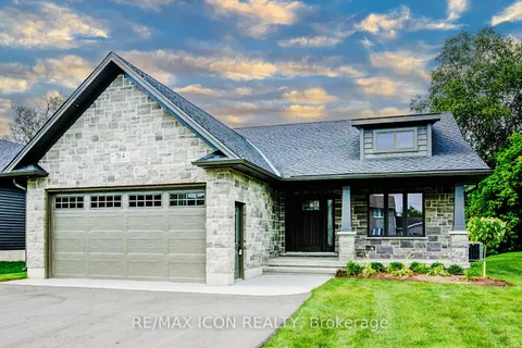 514 Lambton St, West Grey, ON N0G 1R0
