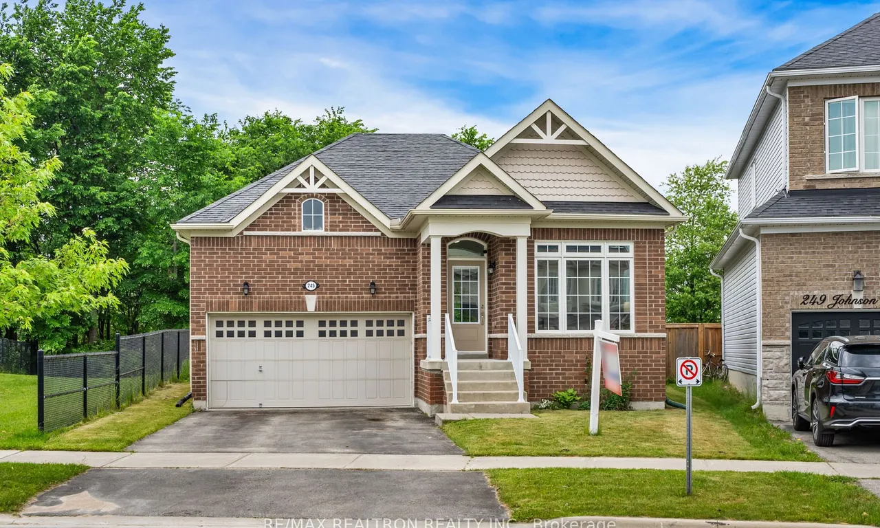 245 Johnson Dr, Shelburne, ON L9V 3V7