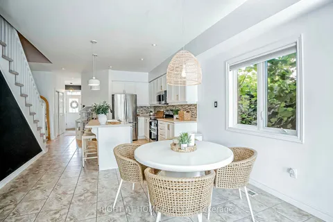 618 Knox Ave, Hamilton, ON L8H 6K3