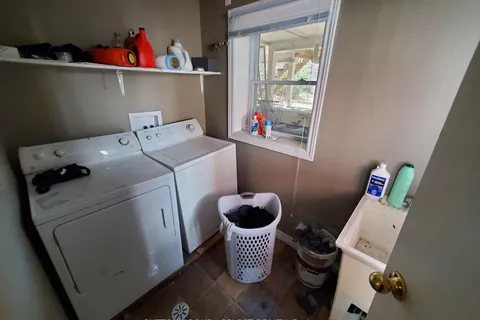 1035 Brough St, London, ON N6A 3N5