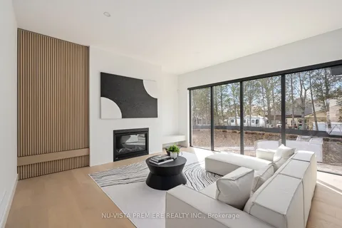 365 MANHATTAN Dr, London, ON N6K 0L5