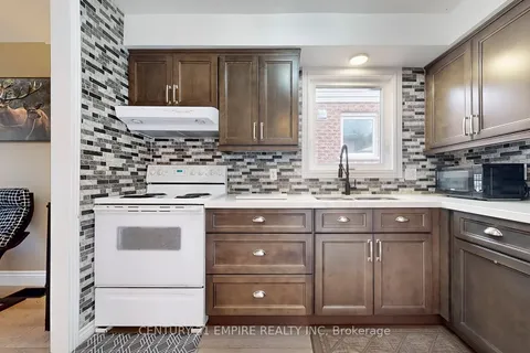 71 Watt St, Guelph, ON N1E 6W6