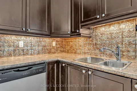 72 Wellington St, Kawartha Lakes, ON K9V 3N9