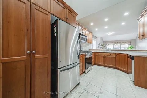 93 Lynch Circ, Guelph, ON N1L 1R8