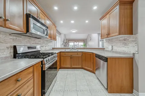 93 Lynch Circ, Guelph, ON N1L 1R8