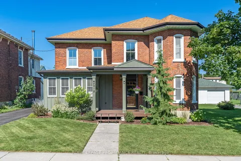 6 Hillside St, Belleville, ON K8P 3R9