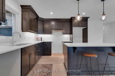 516 Newfoundland St, Wellington North, ON N0G 2L2