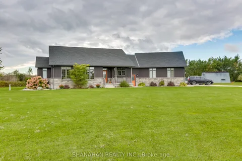 5103 First School Road, Warwick, ON N0M 2S0