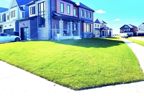 1 Buttercream Ave, Thorold, ON L2V 0L3