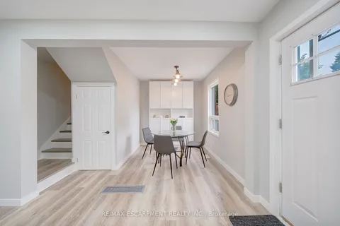 98 Cope St, Hamilton, ON L8H 5B2
