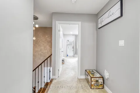 9 Hampton Brook Way, Hamilton, ON L0R 1W0