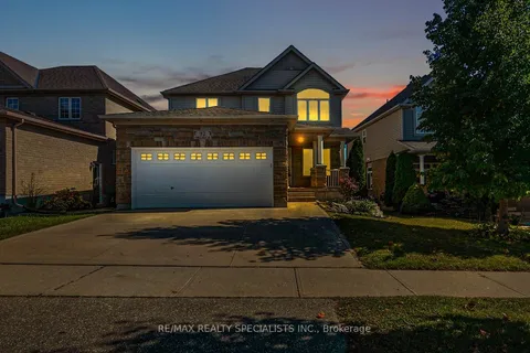 92 Pebblecreek Dr, Kitchener, ON N2A 4M5