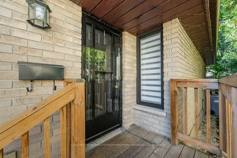 71 Westwood Rd, Guelph, ON N1H 7X7
