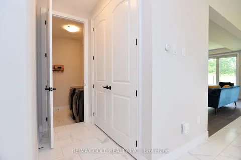 50 Tindall Cres, East Luther Grand Valley, ON L9W 7R8