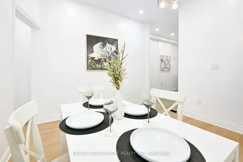 58 Gibson Ave, Hamilton, ON L8L 6J6