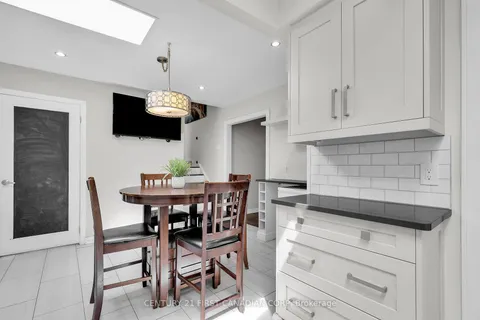 51 Barrett Cres, London, ON N6E 1T4