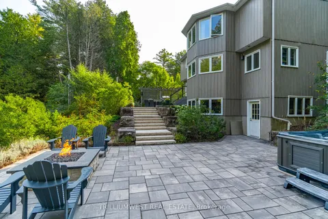 809 Avenue Rd, Cambridge, ON N1R 5S4