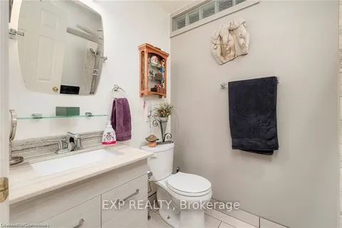 1020 MAIN St, Howick, ON N0G 2X0