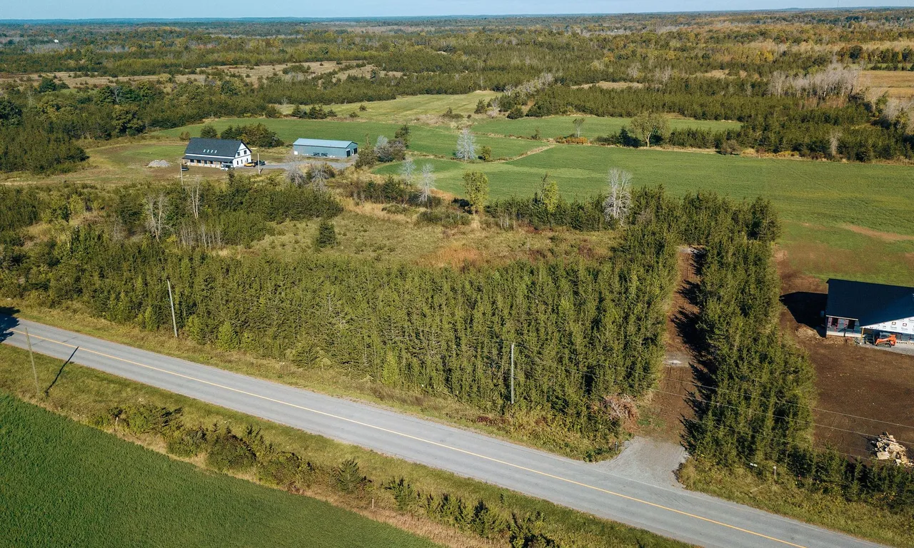 3311 Blessington Rd, Tyendinaga, ON K0K 3A0