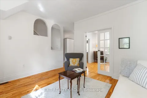 360 Rideau St, Kingston, ON K7K 3B1