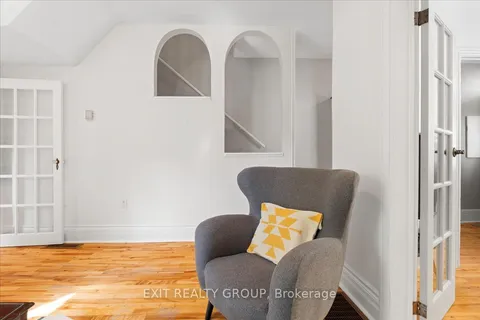 360 Rideau St, Kingston, ON K7K 3B1